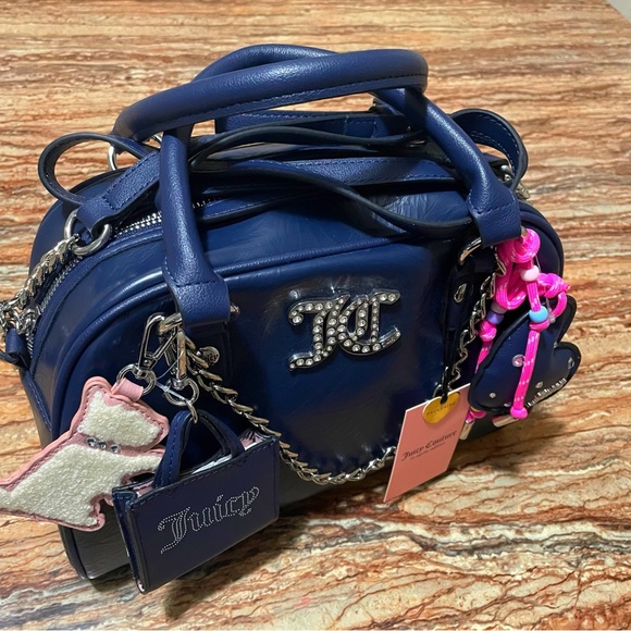 Juicy Couture - Picture 5 of 10